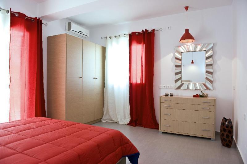 Tsakanos Home Adámas Eksteriør bilde